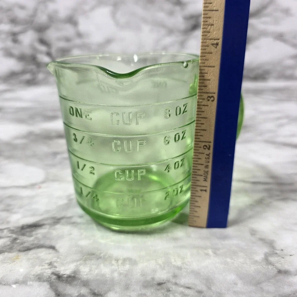 Vintage Hazel Atlas 3-Spout Uranium Glass 1-Cup Embossed Measuring Cup READ
